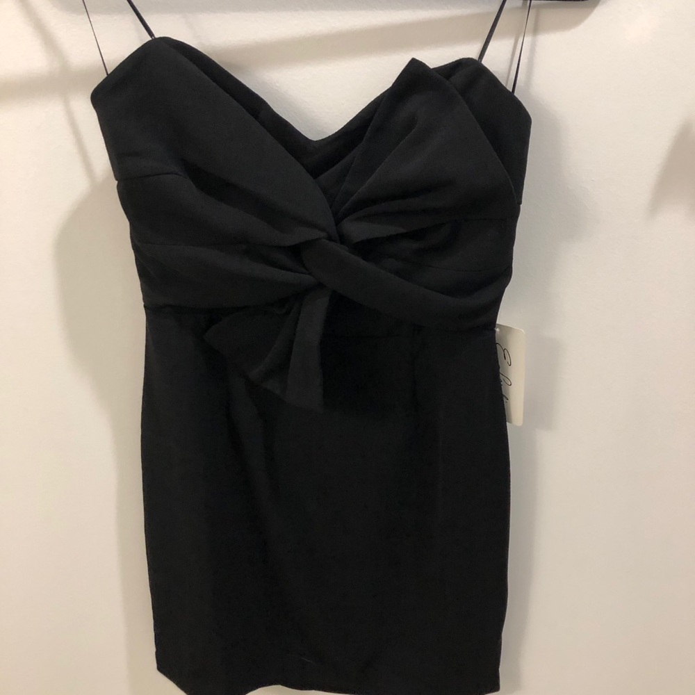 Short black strapless party dress